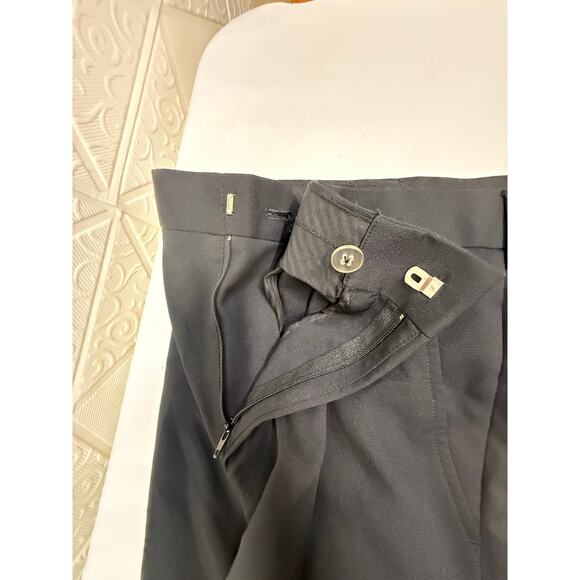 IZOD 38 x 32 Men's Dress Pants Golf Black Flat front deep pockets Made in Kenya - Picture 7 of 8